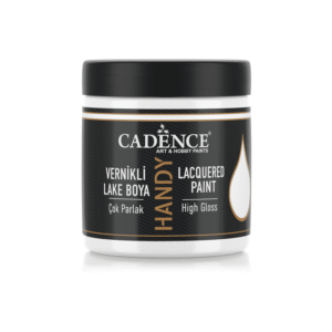 هاندي طلاءٌ عالي الجودة، عالي اللمعان، بتركيبة مائية فريدة. هاندي حاصل على شهادة ملامسة الطعام، ما يعني أنه يمكن استخدامه على الأواني الفخارية والزجاجية وأسطح المطبخ، وهو آمنٌ تمامًا على الطعام. هاندي مقاومٌ للبقع والبهتان، ولا يصفر. تركيبة هاندي الفريدة تضمن الحفاظ على لمعانه العالي.